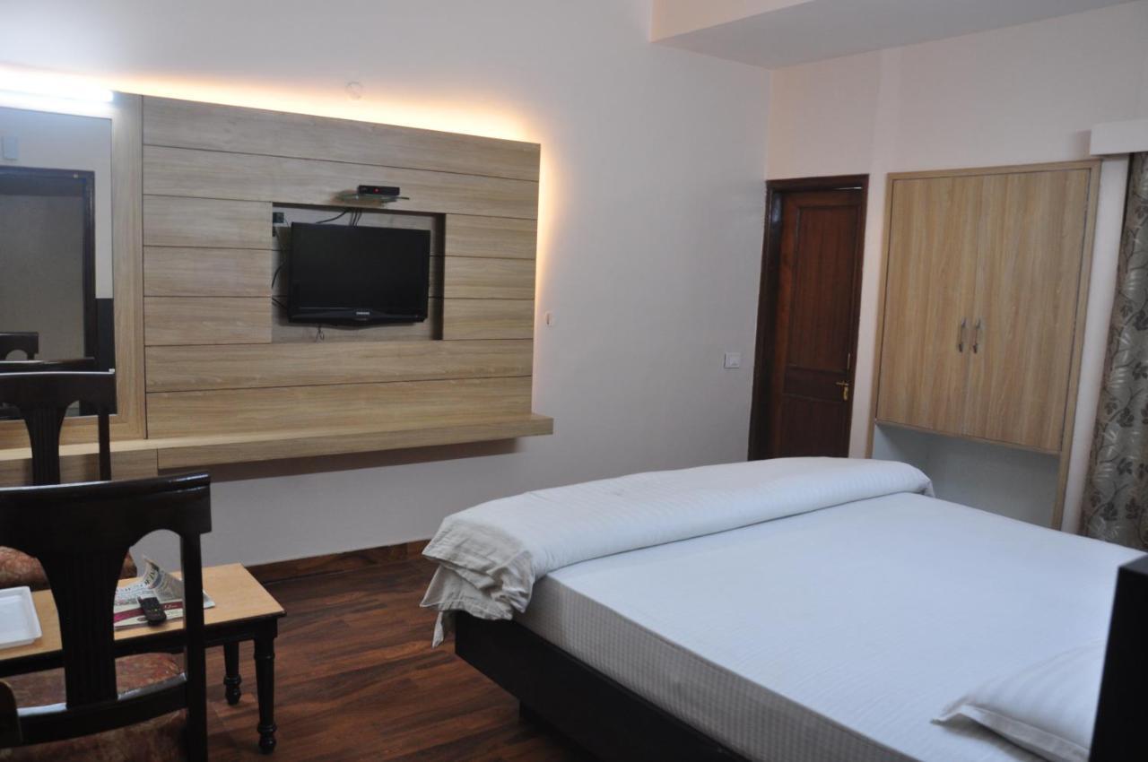 Hotel Park Regency Gorakhpur Exterior foto